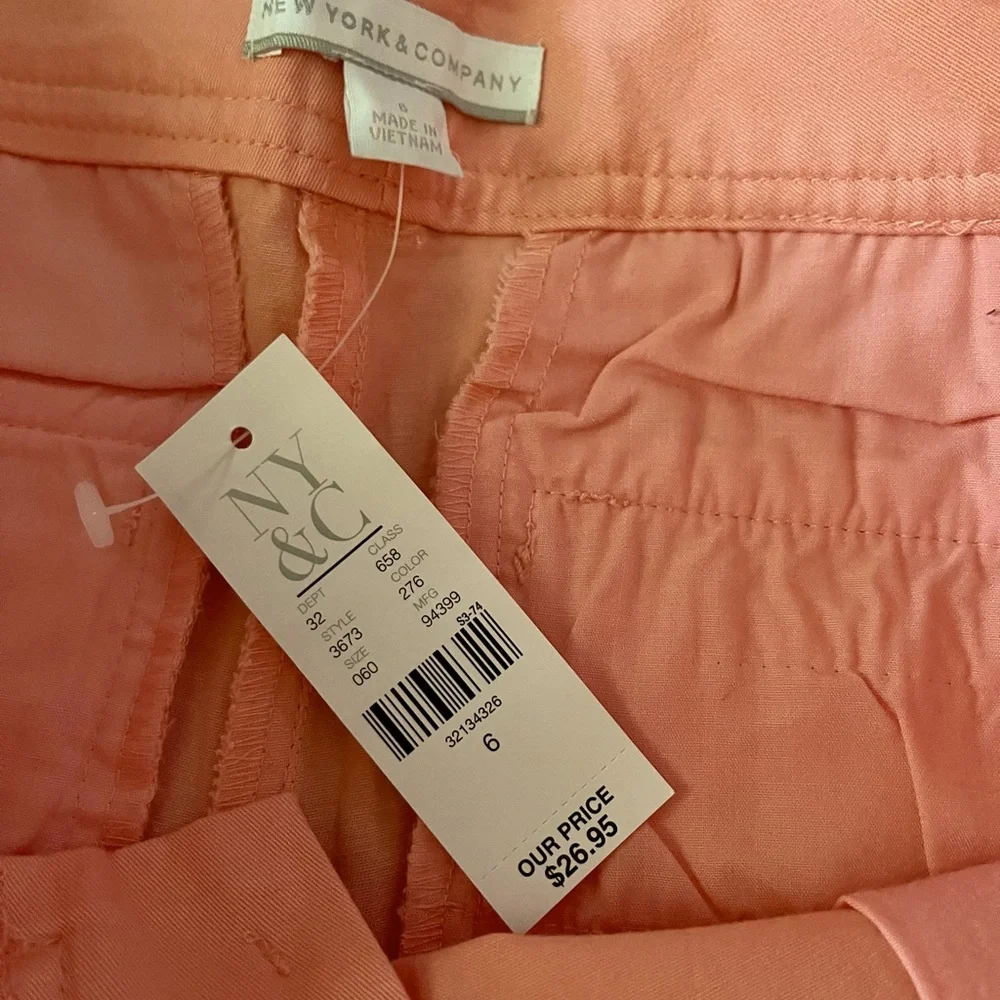 New York & Company Shorts ~ NWT! - Picture 3 of 4